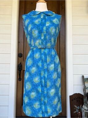 ‘60s Blue and Green Patterned Sleeveless Belted Dress